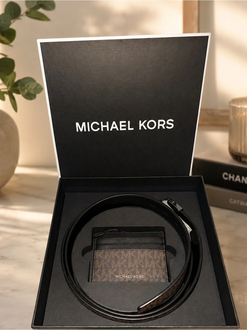 NWT Michael Kors Black Leather Belt with Brown Signature Card Holder Gift Set